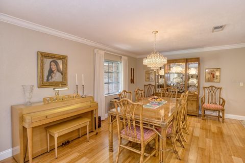 Tiny photo for 900 N Citrus Avenue, Howey In The Hills, FL 34737 (MLS # O6415895)