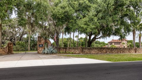 Tiny photo for 900 N Citrus Avenue, Howey In The Hills, FL 34737 (MLS # O6415895)
