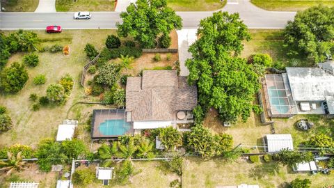601 E SEMINOLE DRIVE VENICE FL 34293