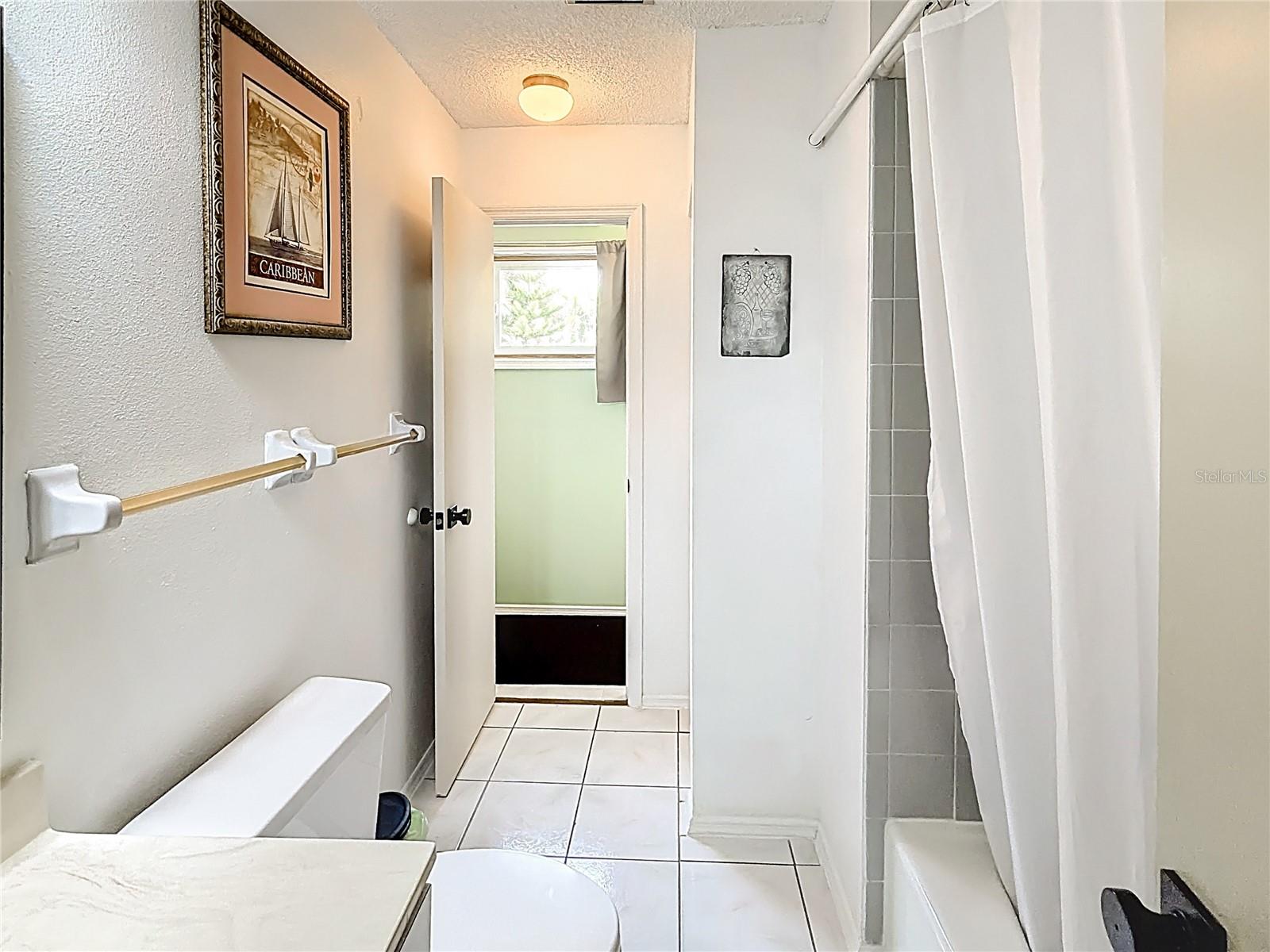 SOUTH VENICE - Residential