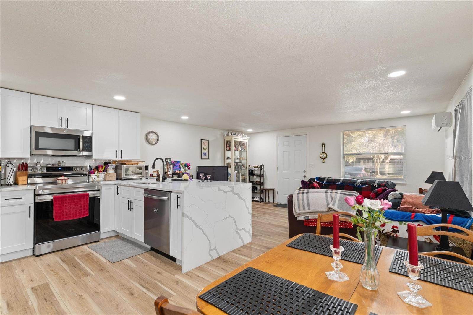 NEW PORT RICHEY CITY - Residential