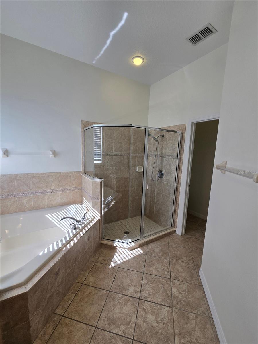 PROVIDENCE PH 01 50 03 - Residential Lease