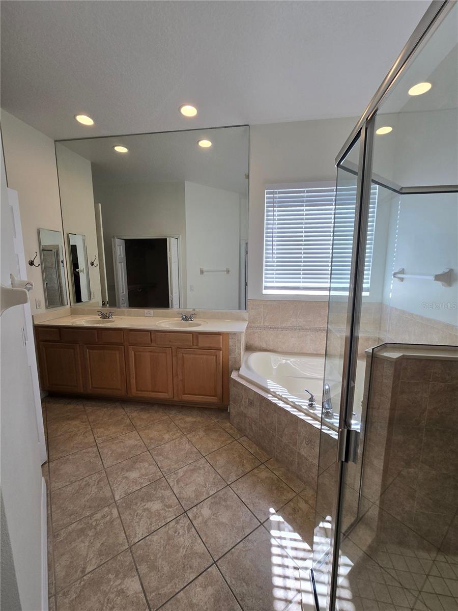 PROVIDENCE PH 01 50 03 - Residential Lease