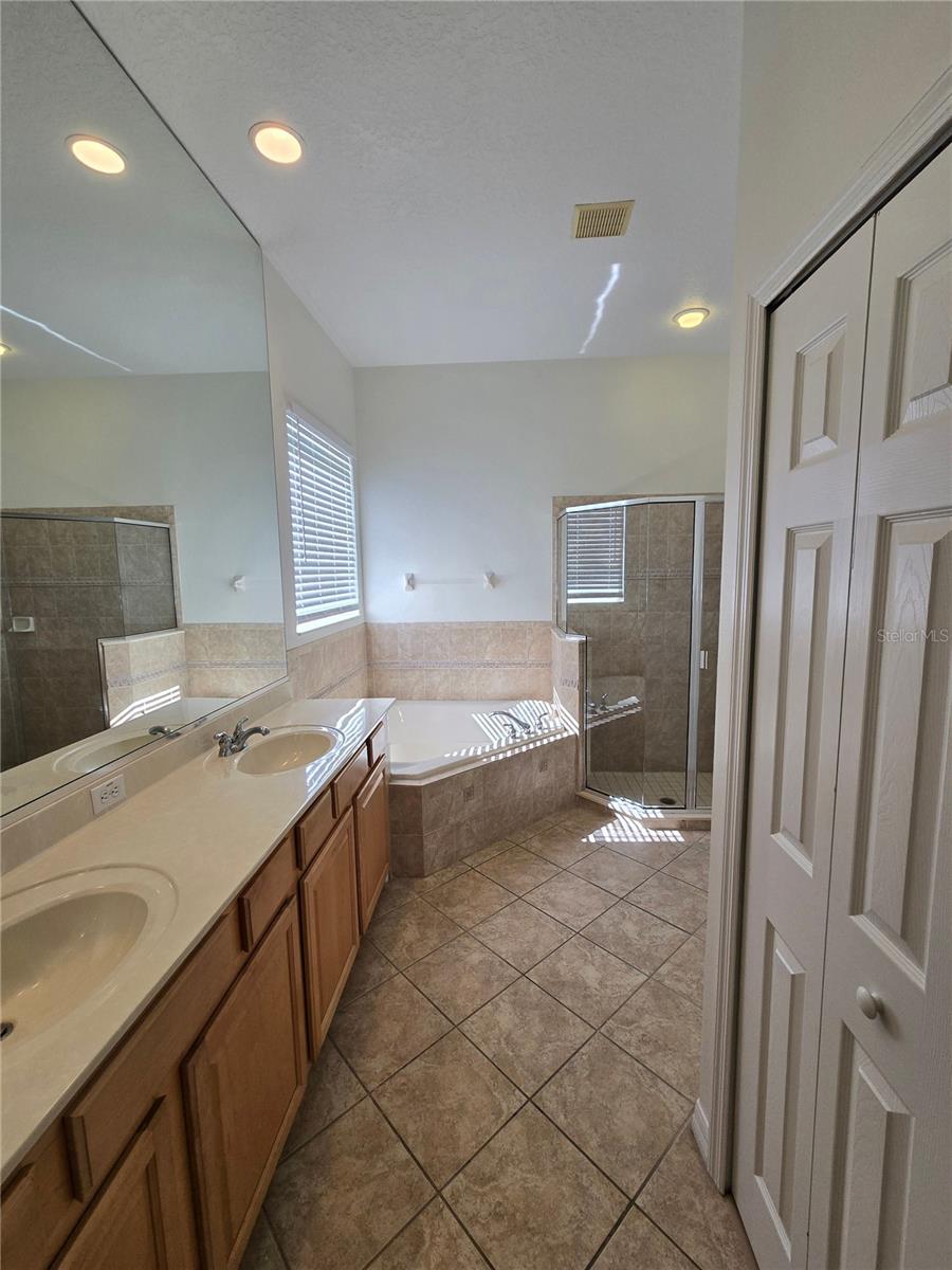 PROVIDENCE PH 01 50 03 - Residential Lease