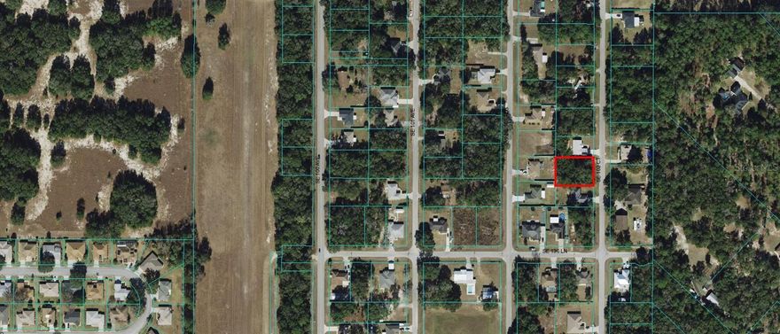 Very nice lot near Belleview and Ocklawaha. Near Lake Weir and Little Lake Weir.