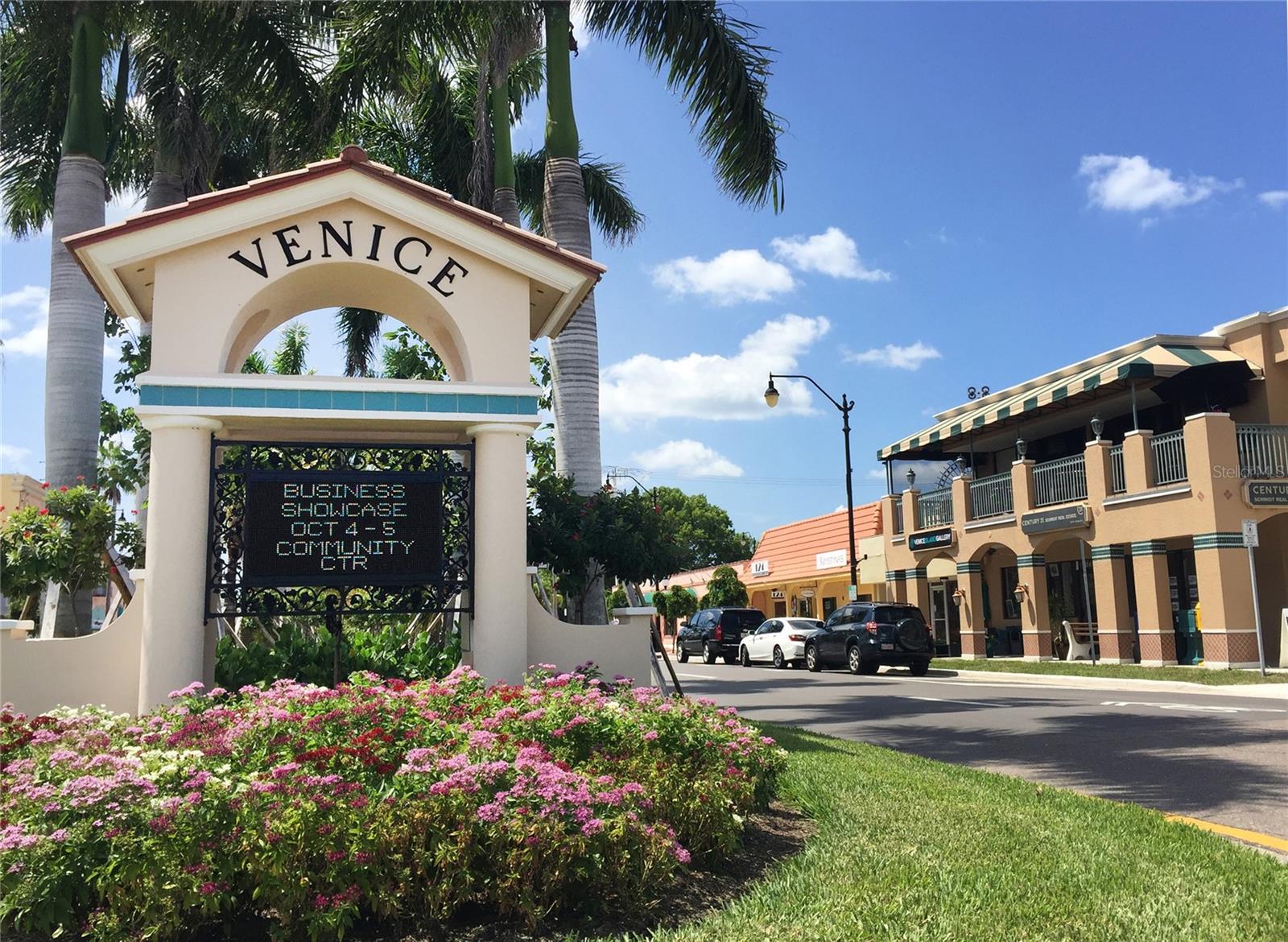 VENICE GROVES - Residential