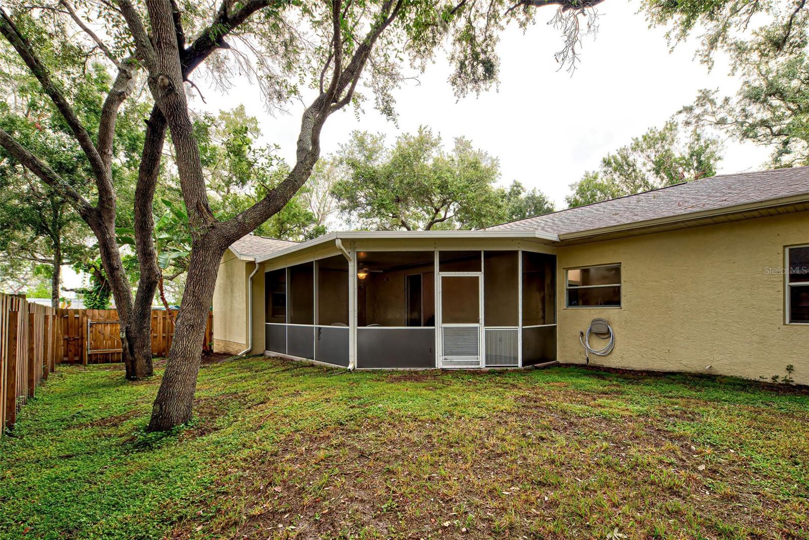 VENICE GROVES - Residential