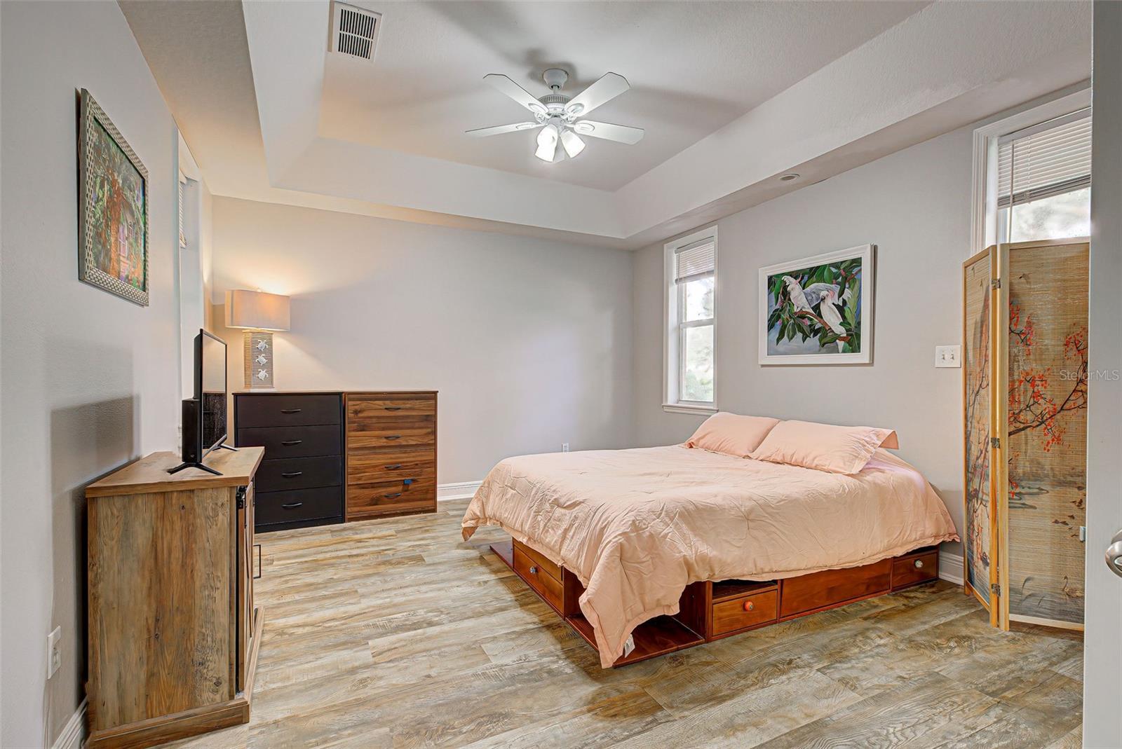 VENICE GROVES - Residential