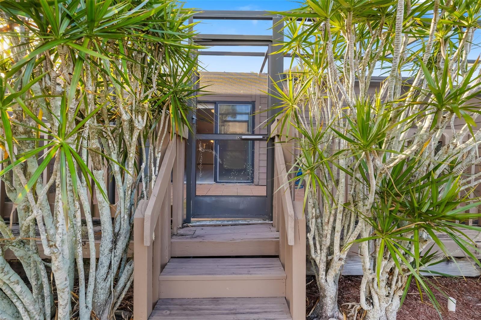 FORTY-THREE WEST - Residential