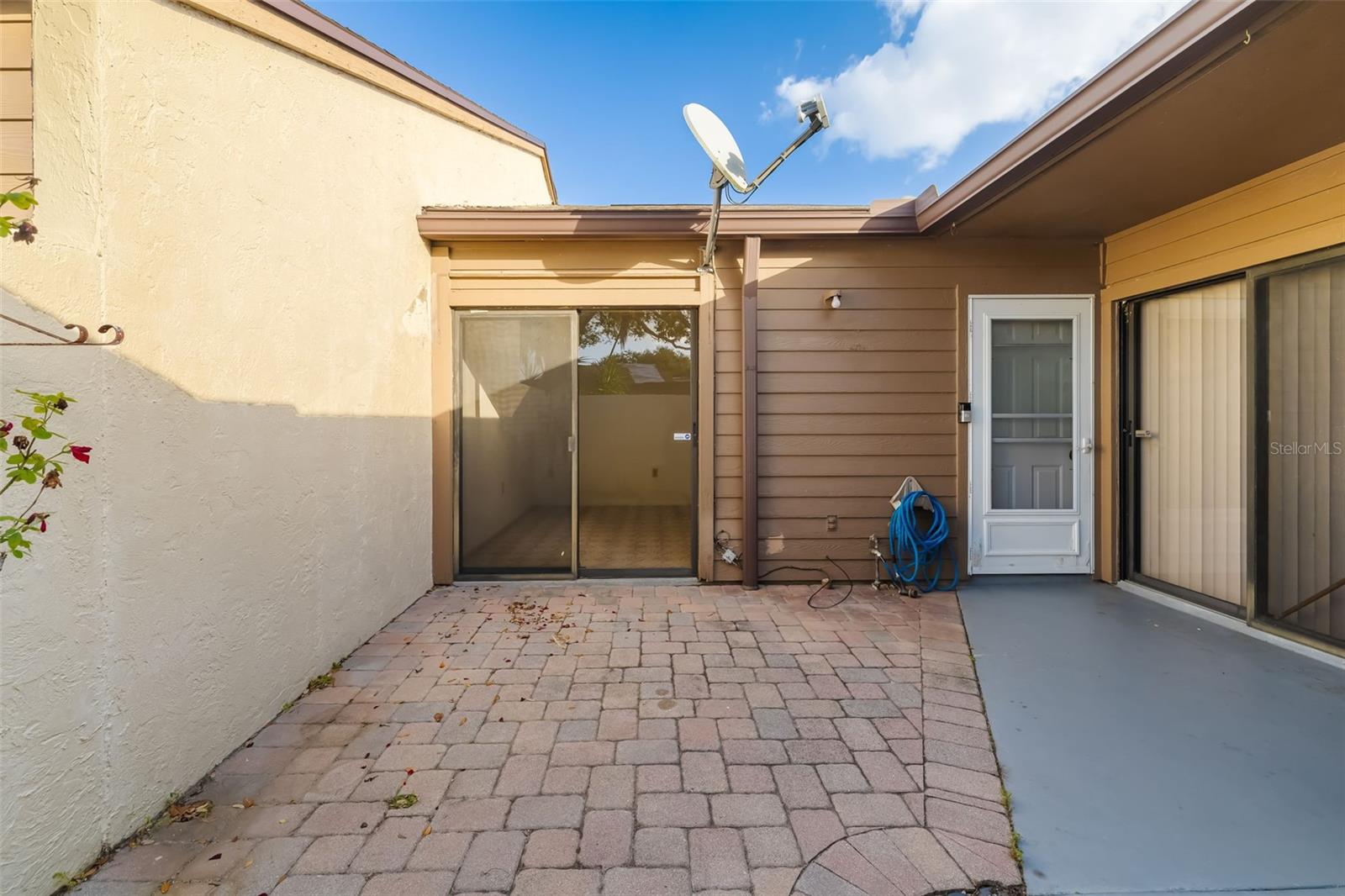 FORTY-THREE WEST - Residential