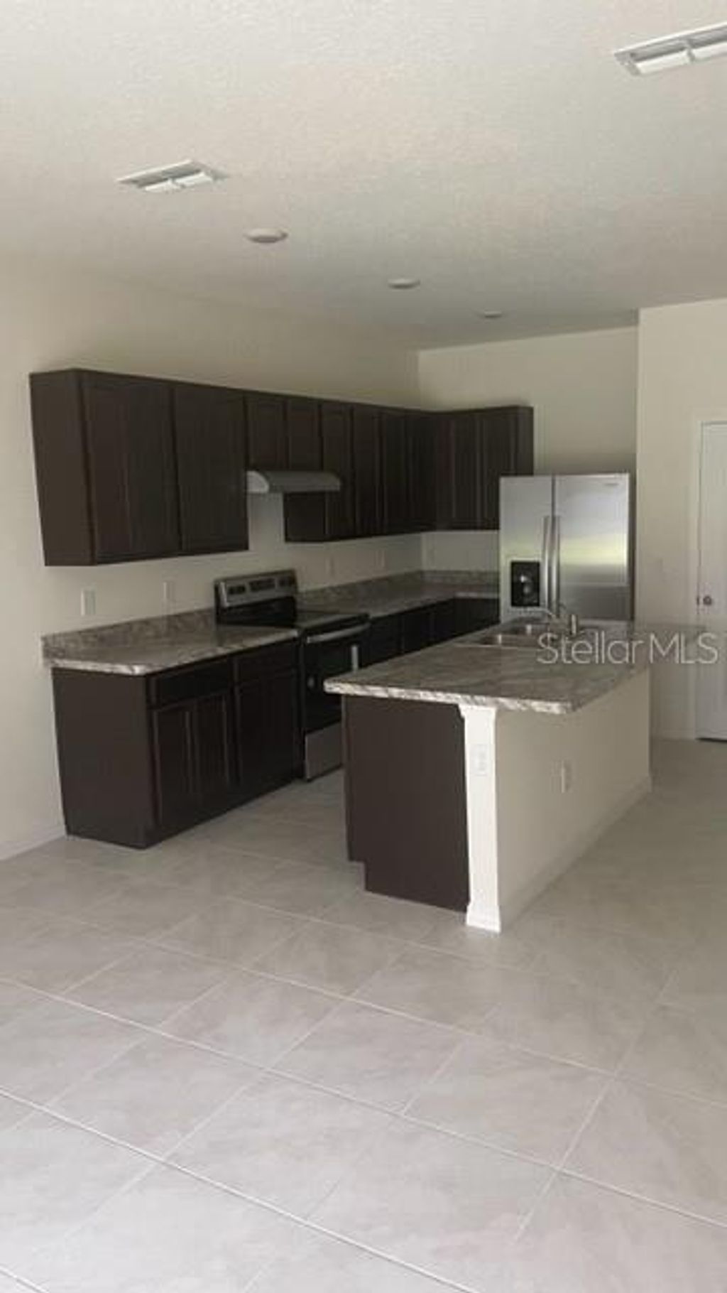 Photo of 1256 Yellow Finch Drive, Davenport, FL 33837 (MLS # S5139564)