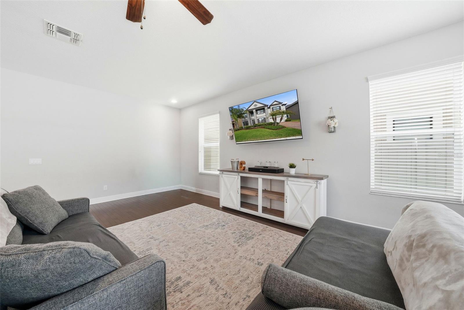 SOUTH COVE SUB PH 4 - Residential