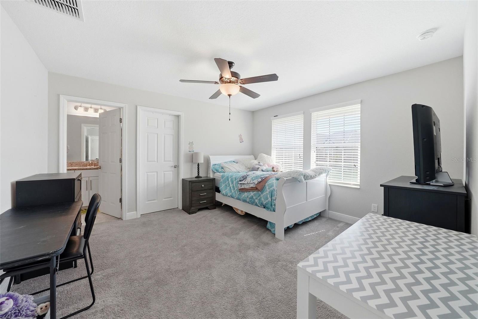 SOUTH COVE SUB PH 4 - Residential