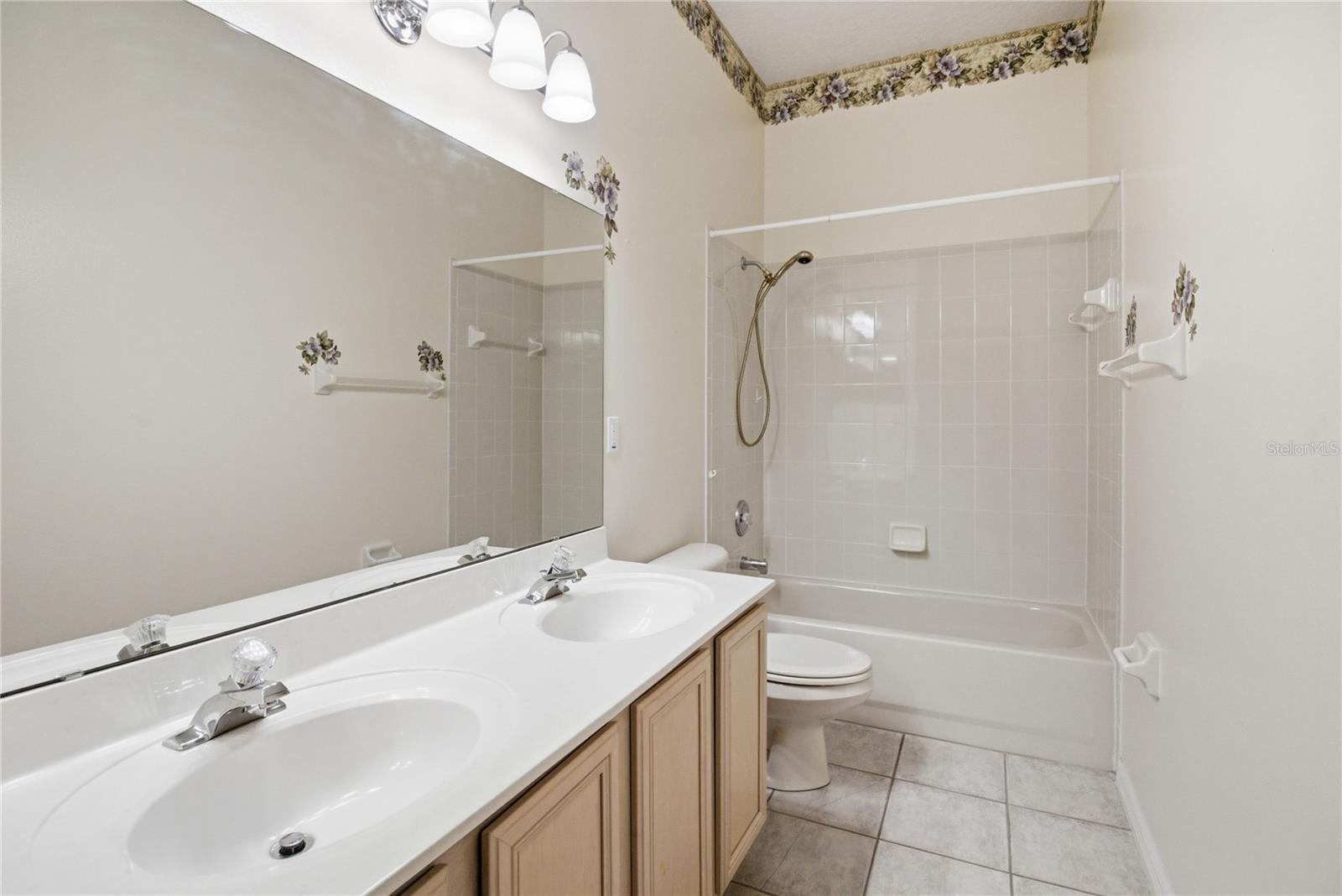 CONWAY GROVES - Residential