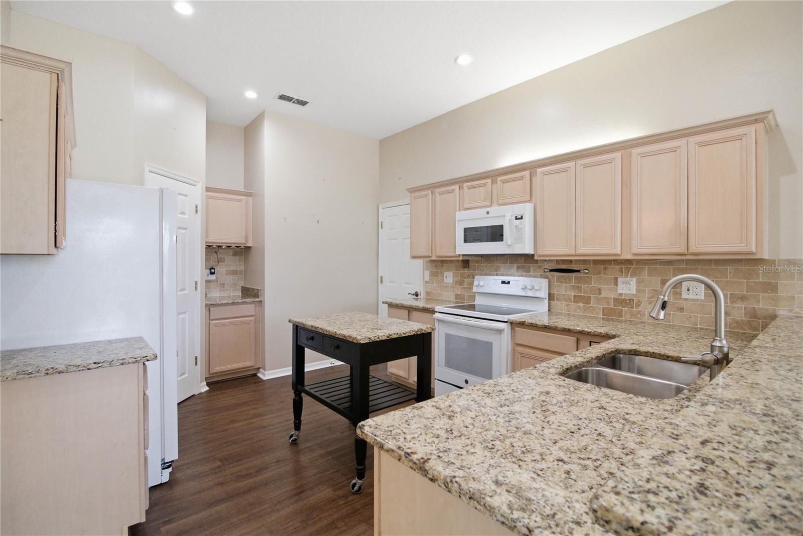 CONWAY GROVES - Residential