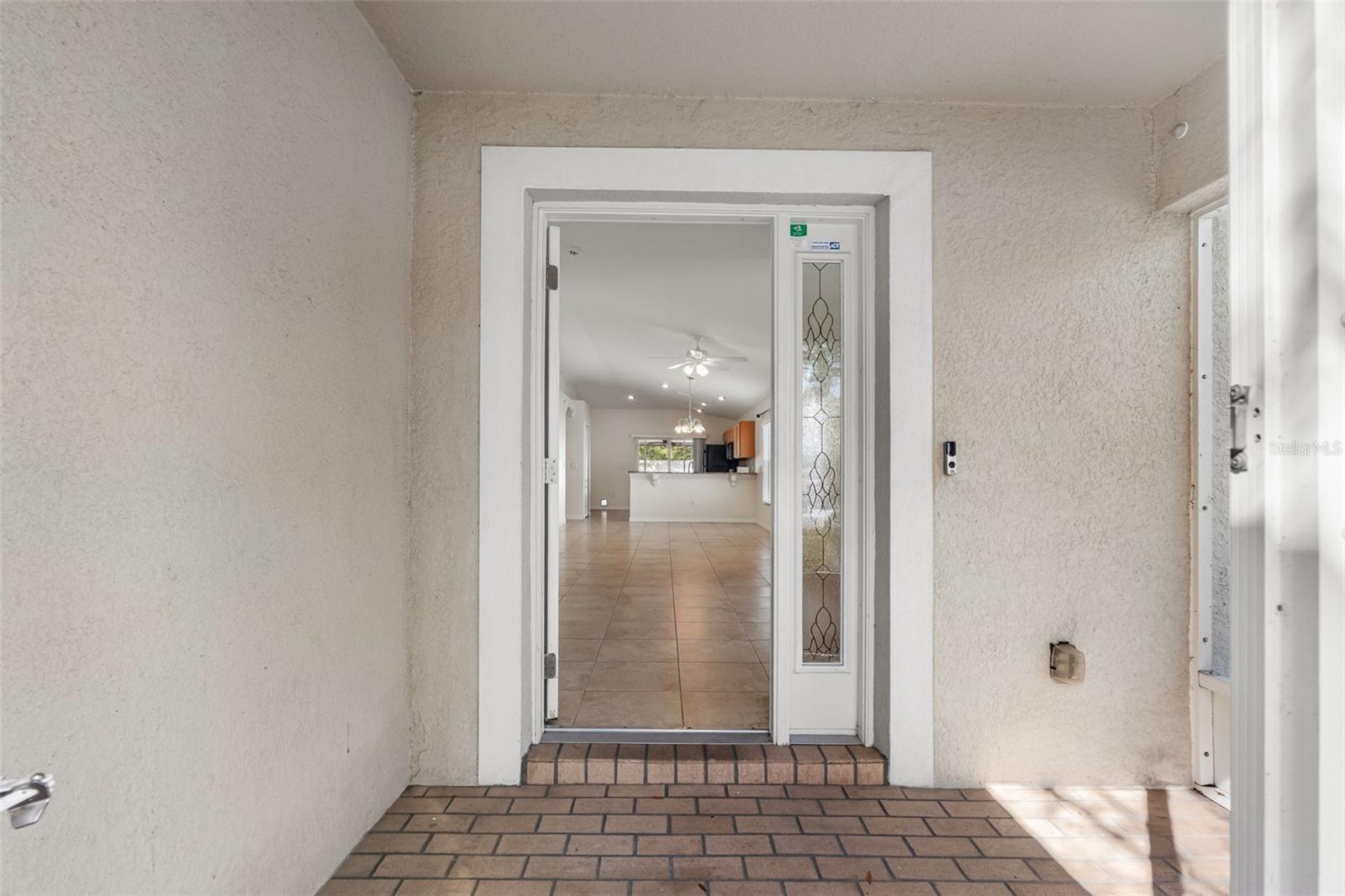 7924 CARRIAGE POINTE DRIVE