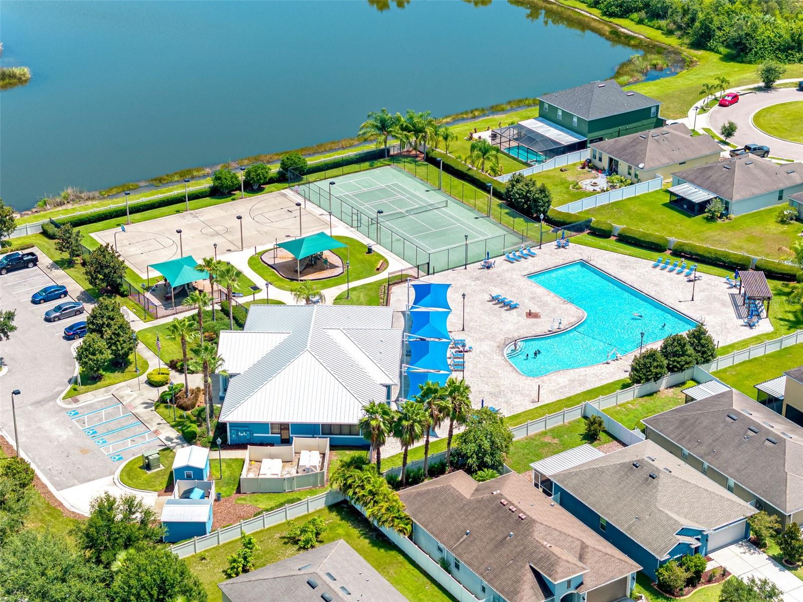 CARRIAGE POINTE PH 1 - Residential