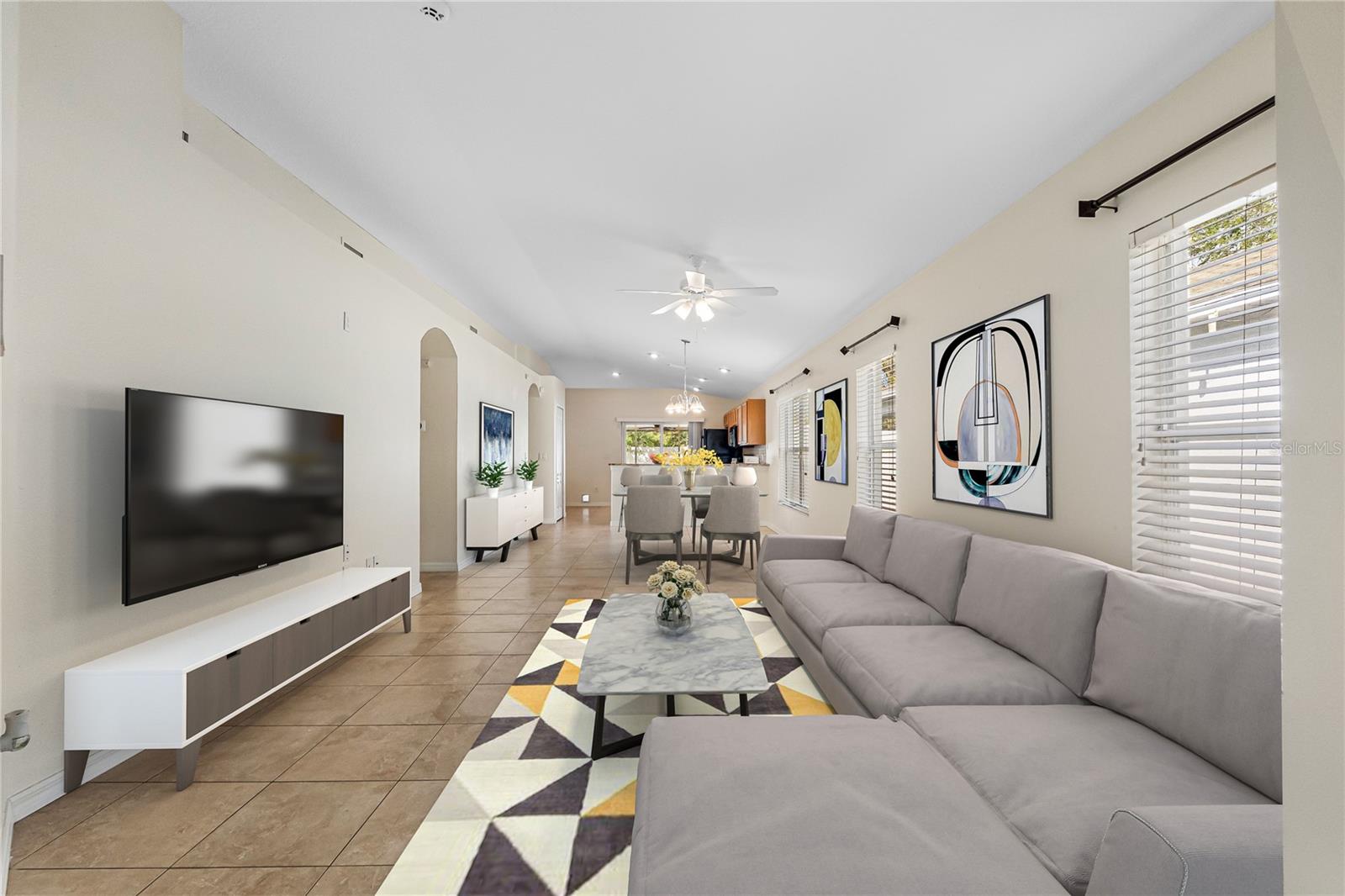 CARRIAGE POINTE PH 1 - Residential