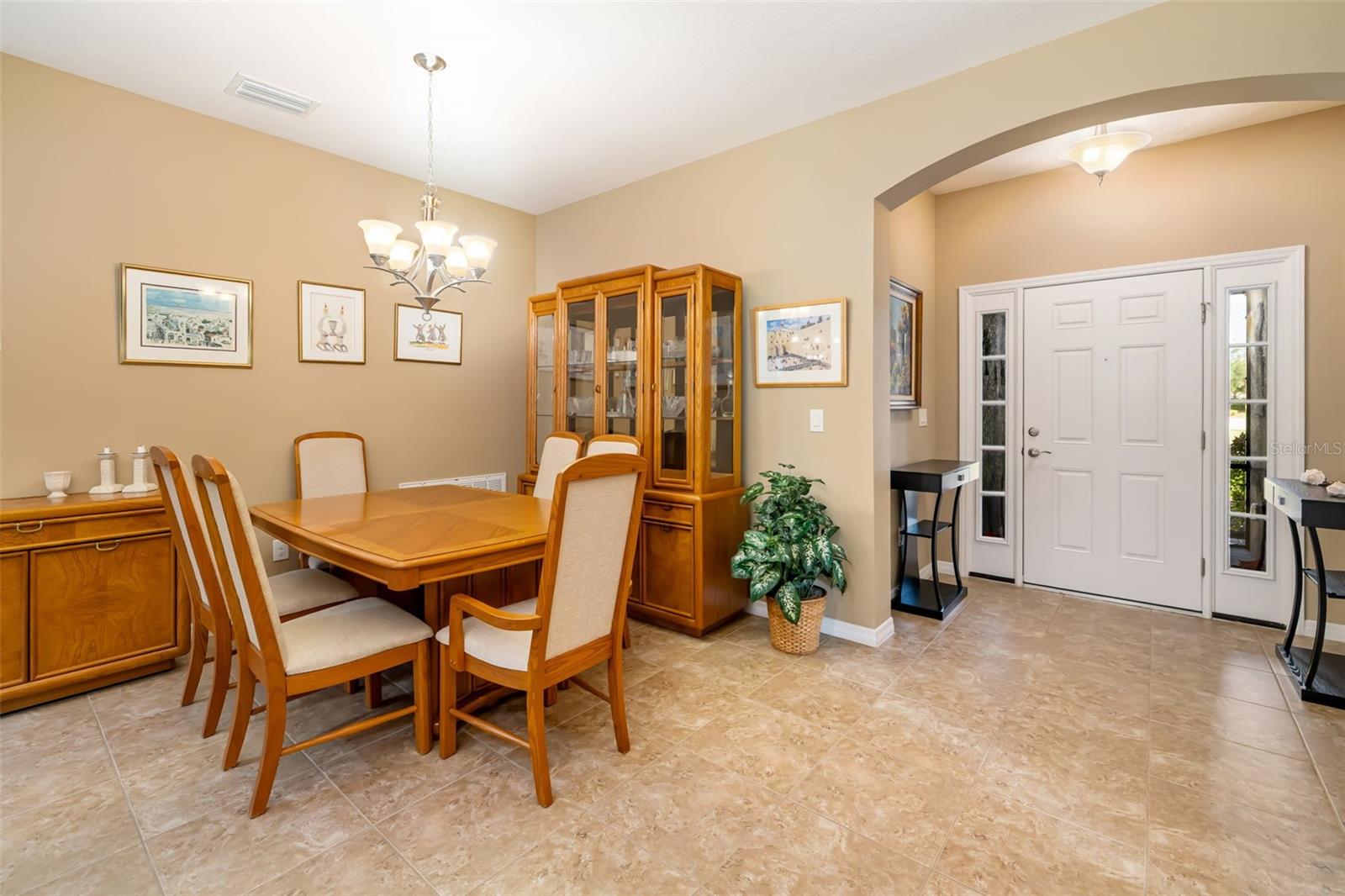 UNIVERSITY GROVES ESTATES RESERVE - Residential