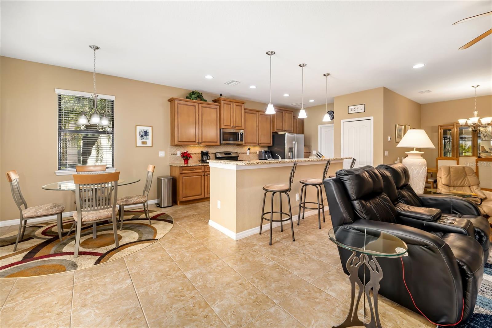 UNIVERSITY GROVES ESTATES RESERVE - Residential