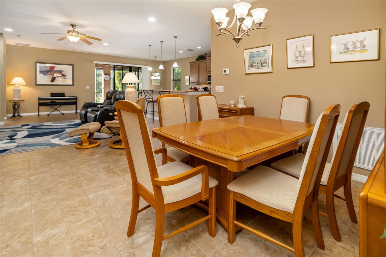 UNIVERSITY GROVES ESTATES RESERVE - Residential