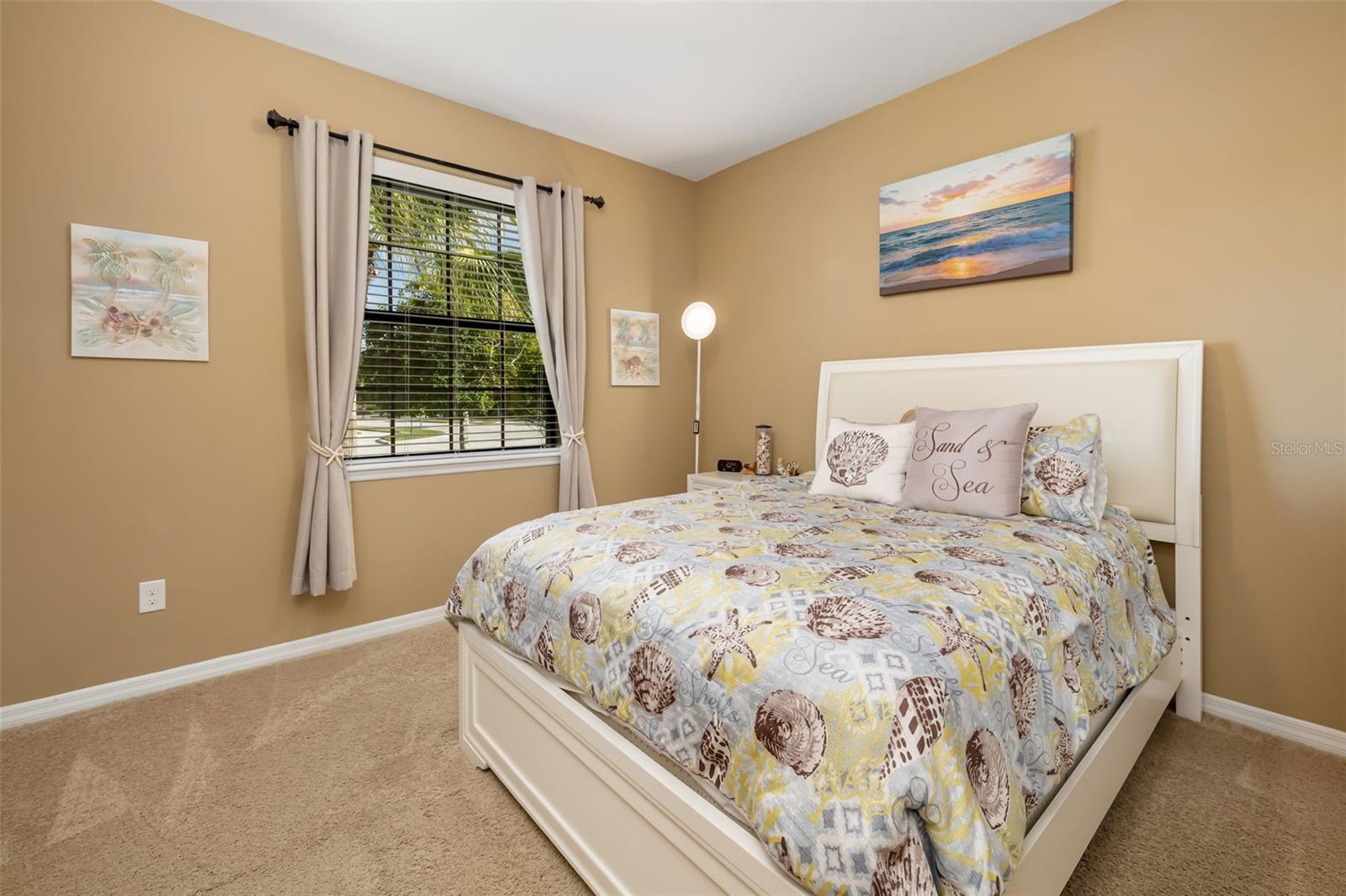 UNIVERSITY GROVES ESTATES RESERVE - Residential