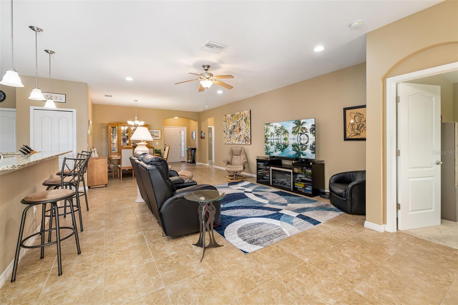 UNIVERSITY GROVES ESTATES RESERVE - Residential