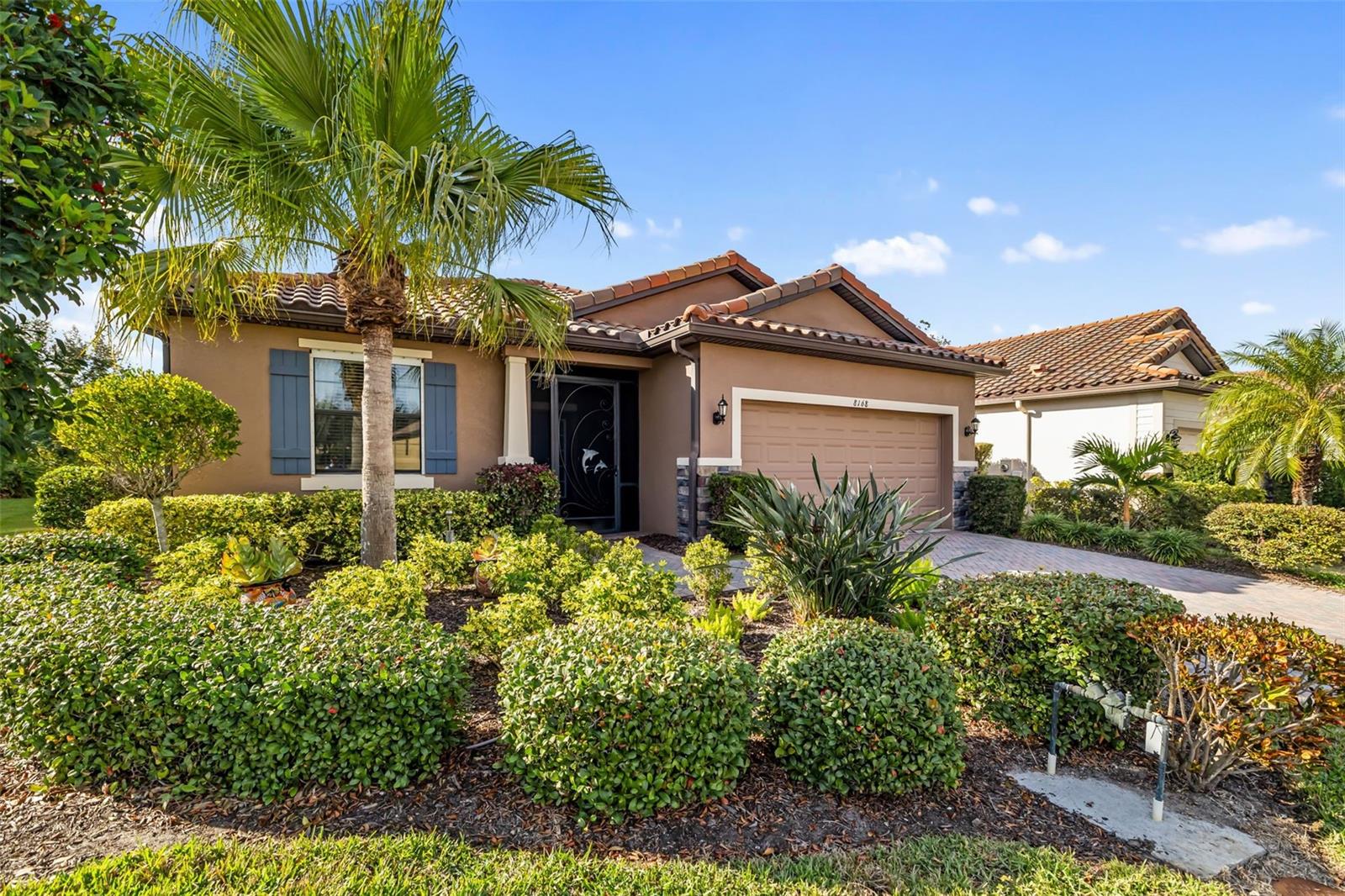 UNIVERSITY GROVES ESTATES RESERVE - Residential