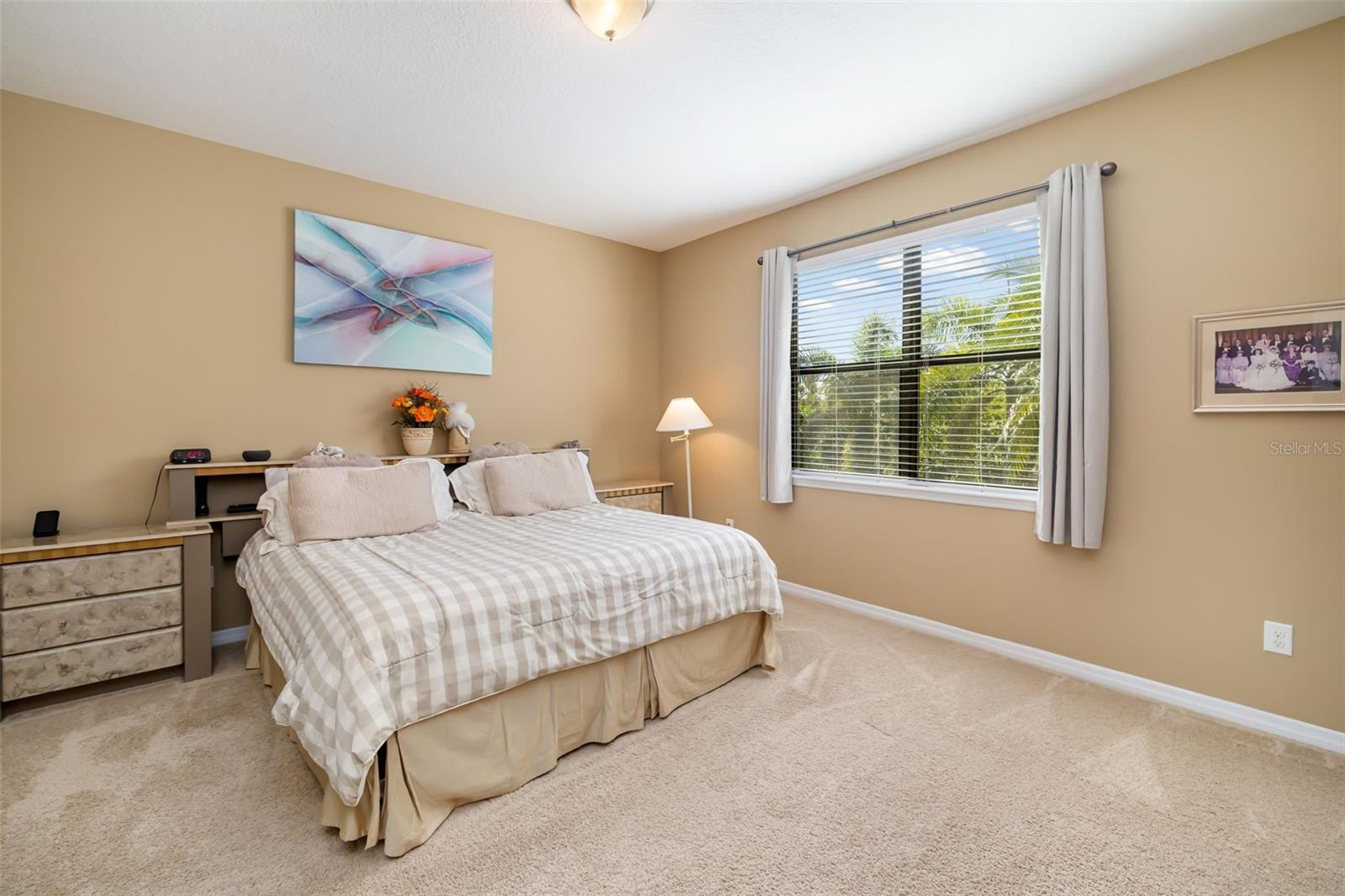 UNIVERSITY GROVES ESTATES RESERVE - Residential