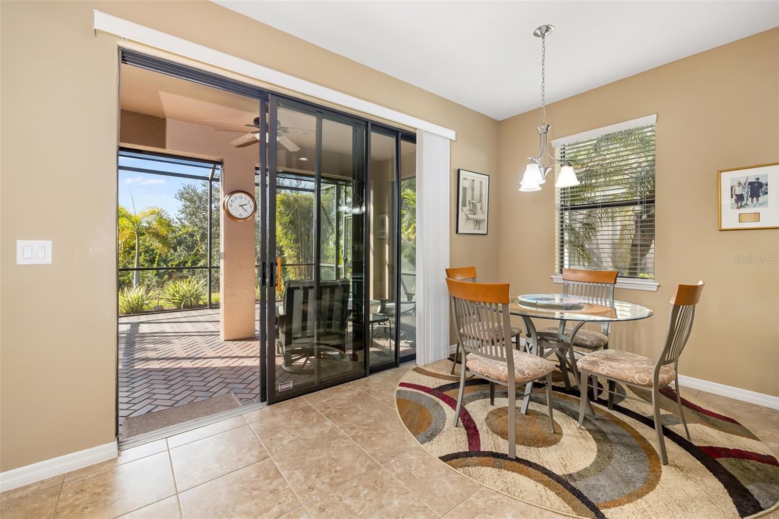 UNIVERSITY GROVES ESTATES RESERVE - Residential