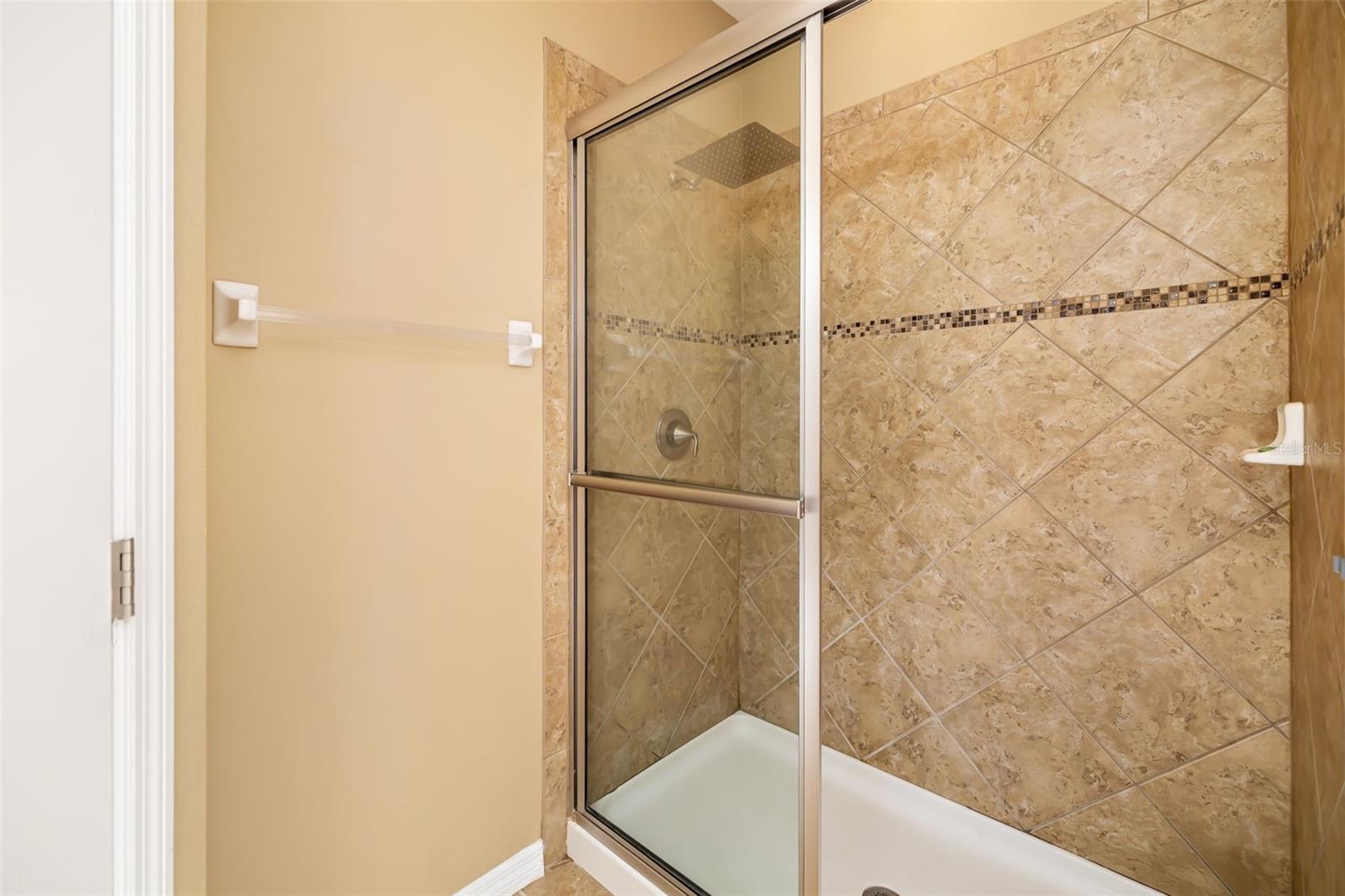 UNIVERSITY GROVES ESTATES RESERVE - Residential