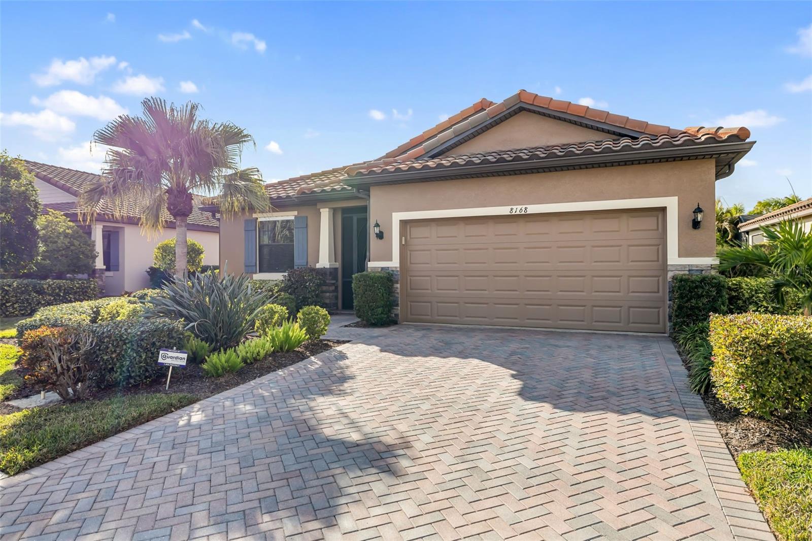 UNIVERSITY GROVES ESTATES RESERVE - Residential