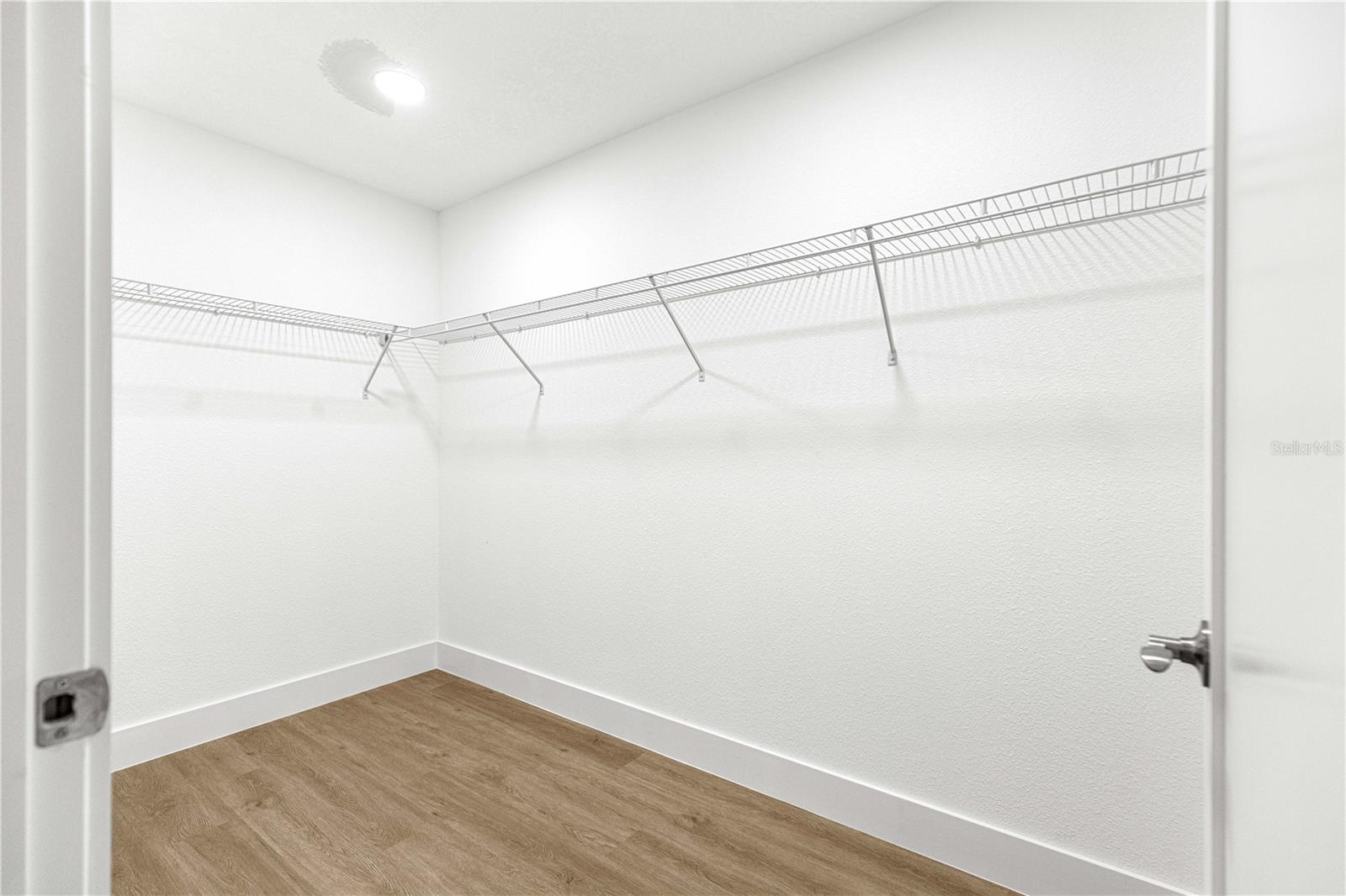 SILVER SPGS SHORES UN #31 - Residential