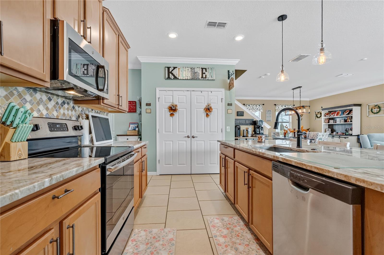 HICKORY GROVE PH 1 - Residential
