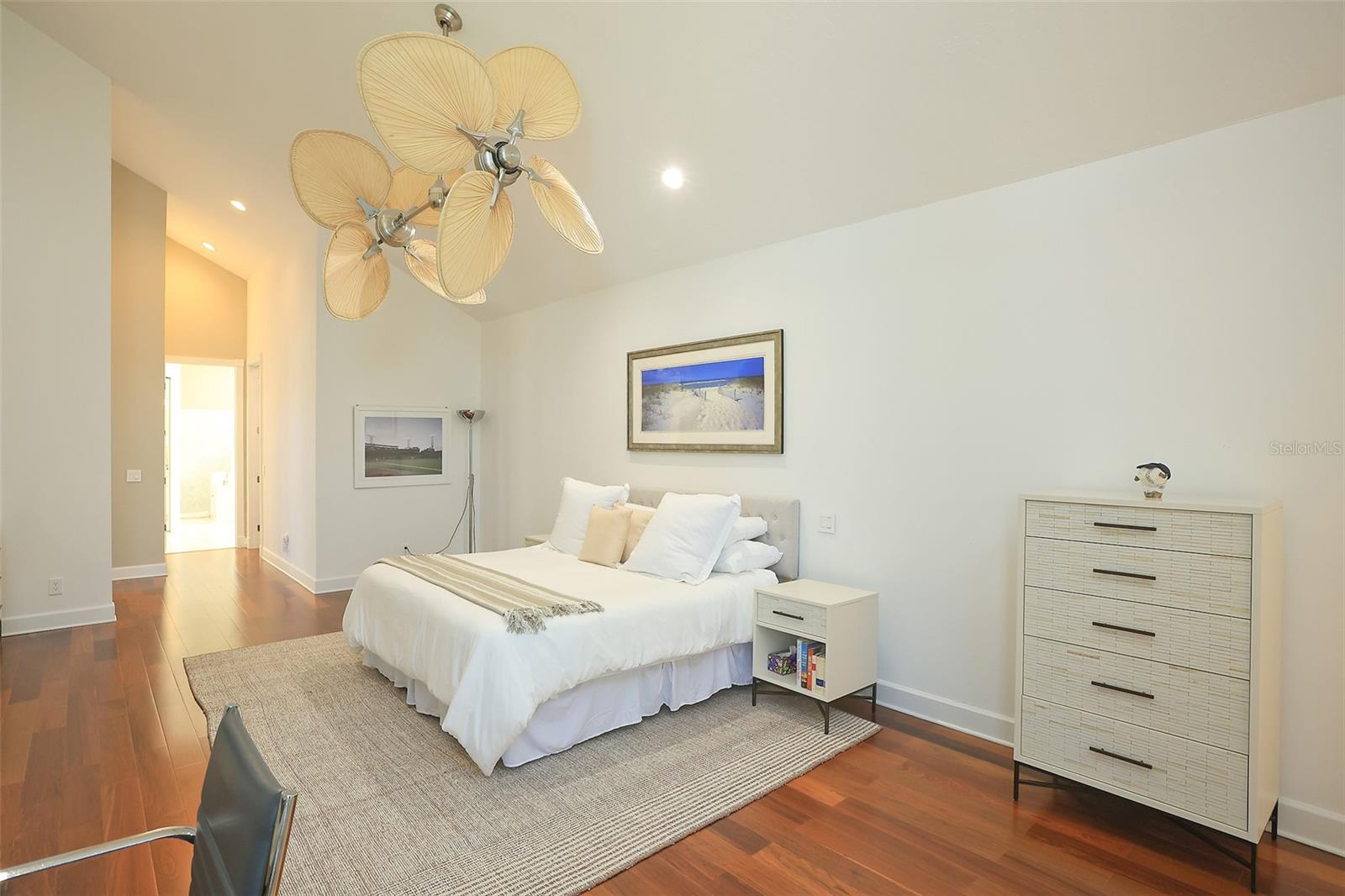 QUEENS HARBOUR - Residential