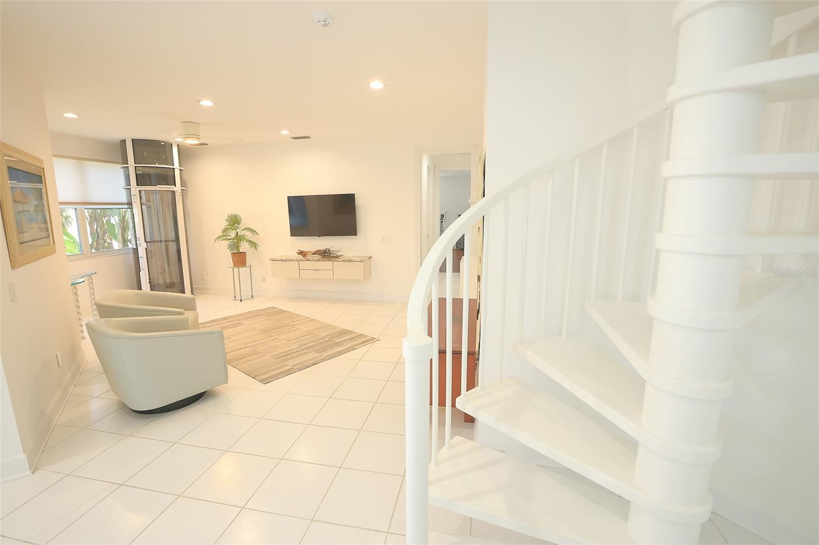 QUEENS HARBOUR - Residential