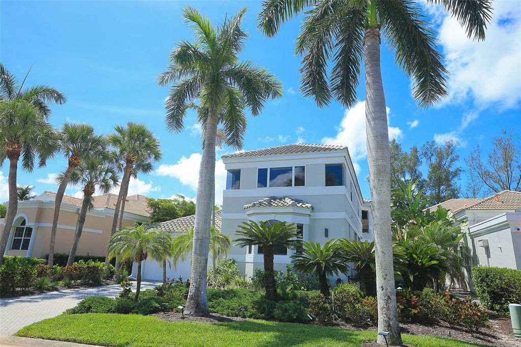 Photo of 3527 Fair Oaks Lane, Longboat Key, FL 34228 (MLS # A4694532)
