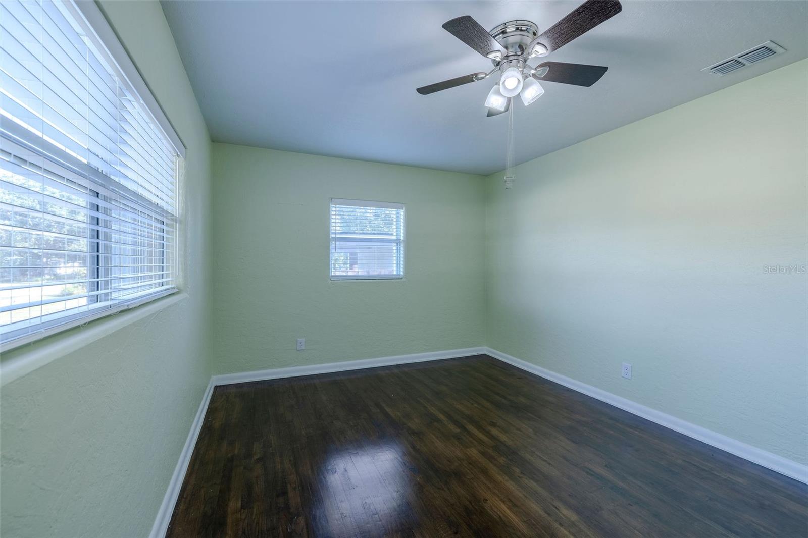 MONTCLAIR MANOR - Residential