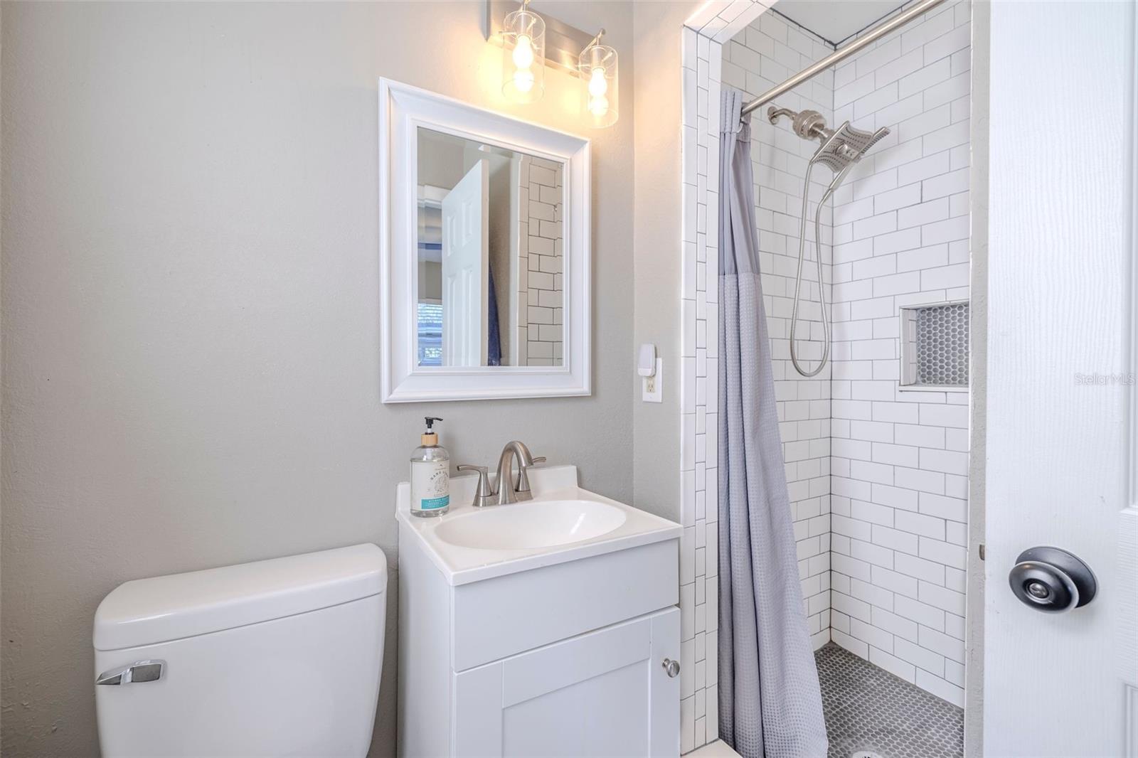 MONTCLAIR MANOR - Residential