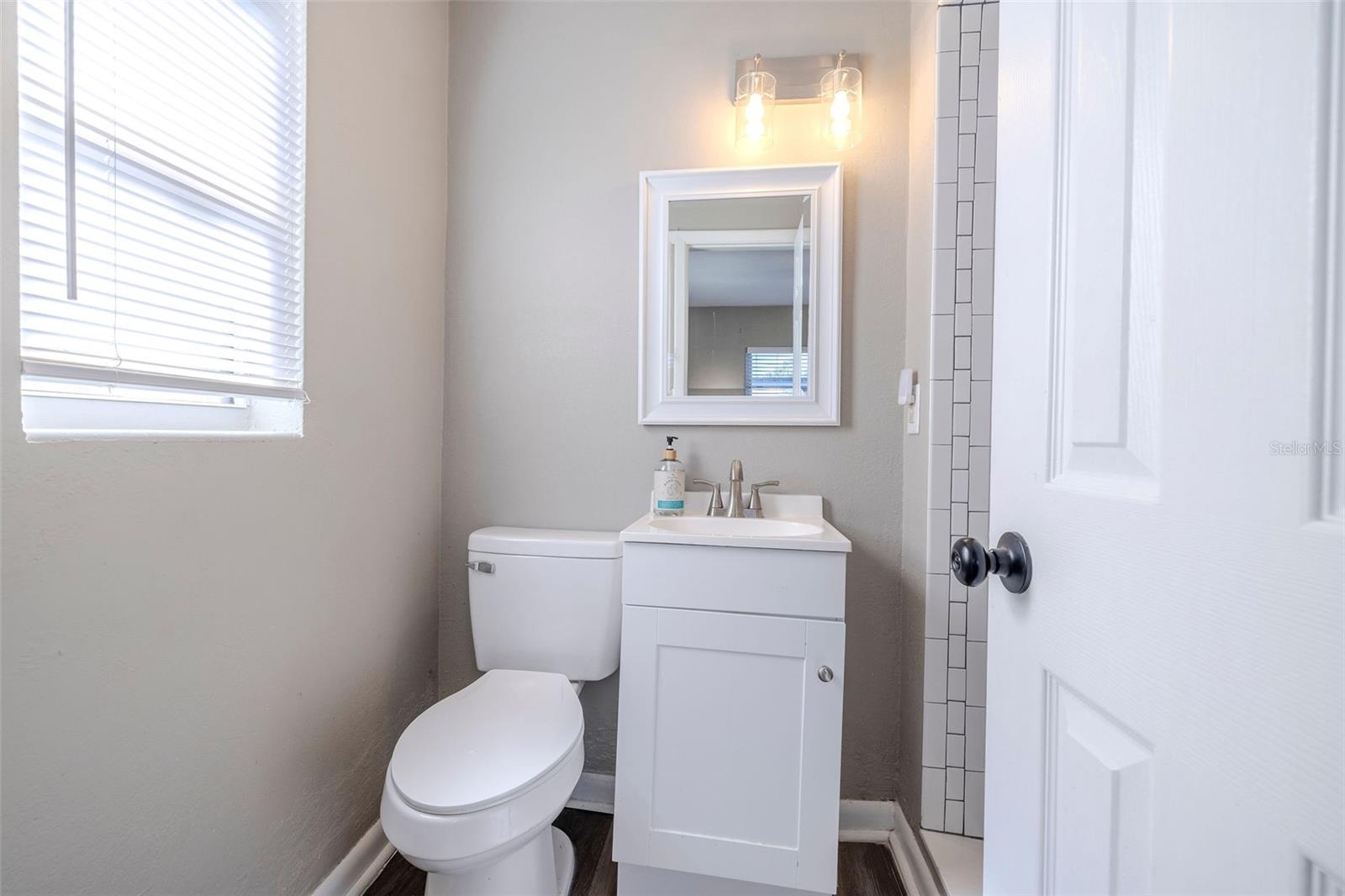 MONTCLAIR MANOR - Residential