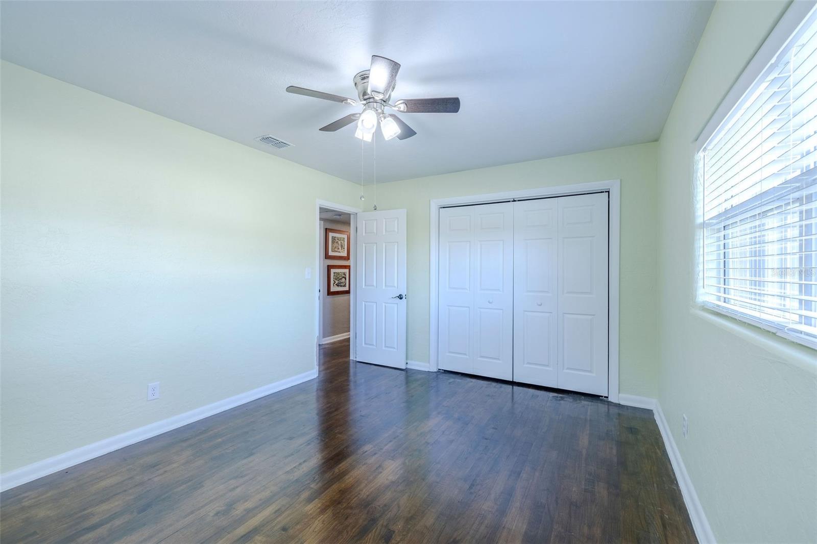 MONTCLAIR MANOR - Residential