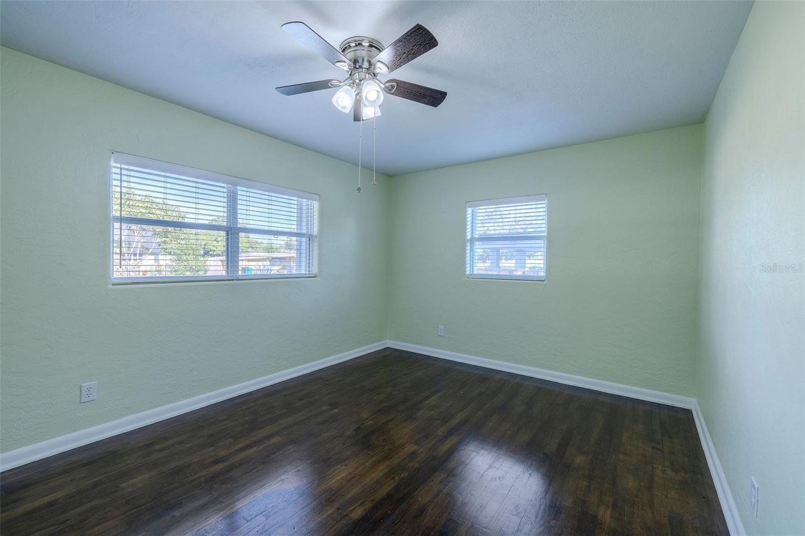 MONTCLAIR MANOR - Residential