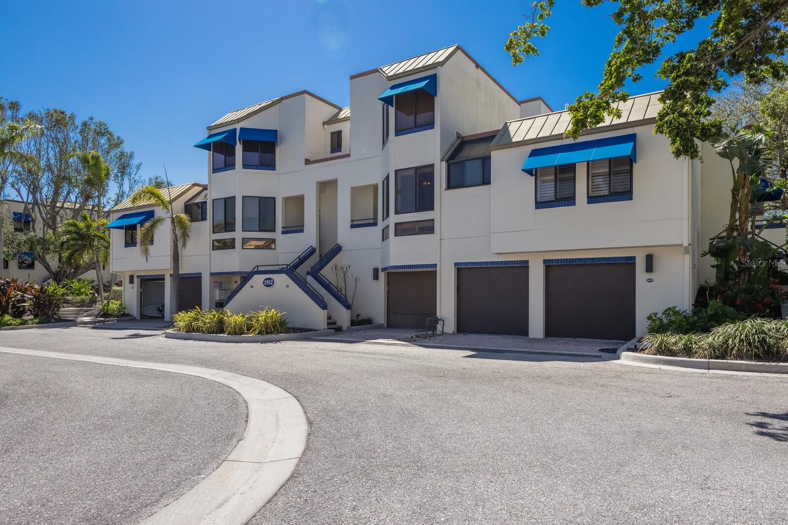 1912 HARBOURSIDE DRIVE 602