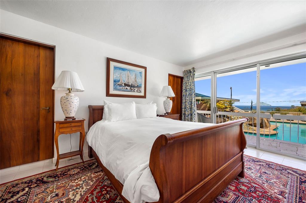 URB. LA ROCA - Residential