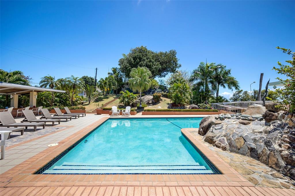 URB. LA ROCA - Residential