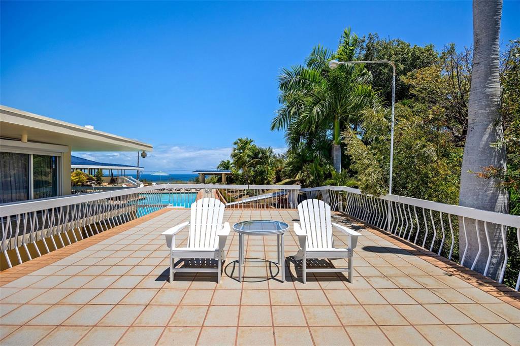 URB. LA ROCA - Residential