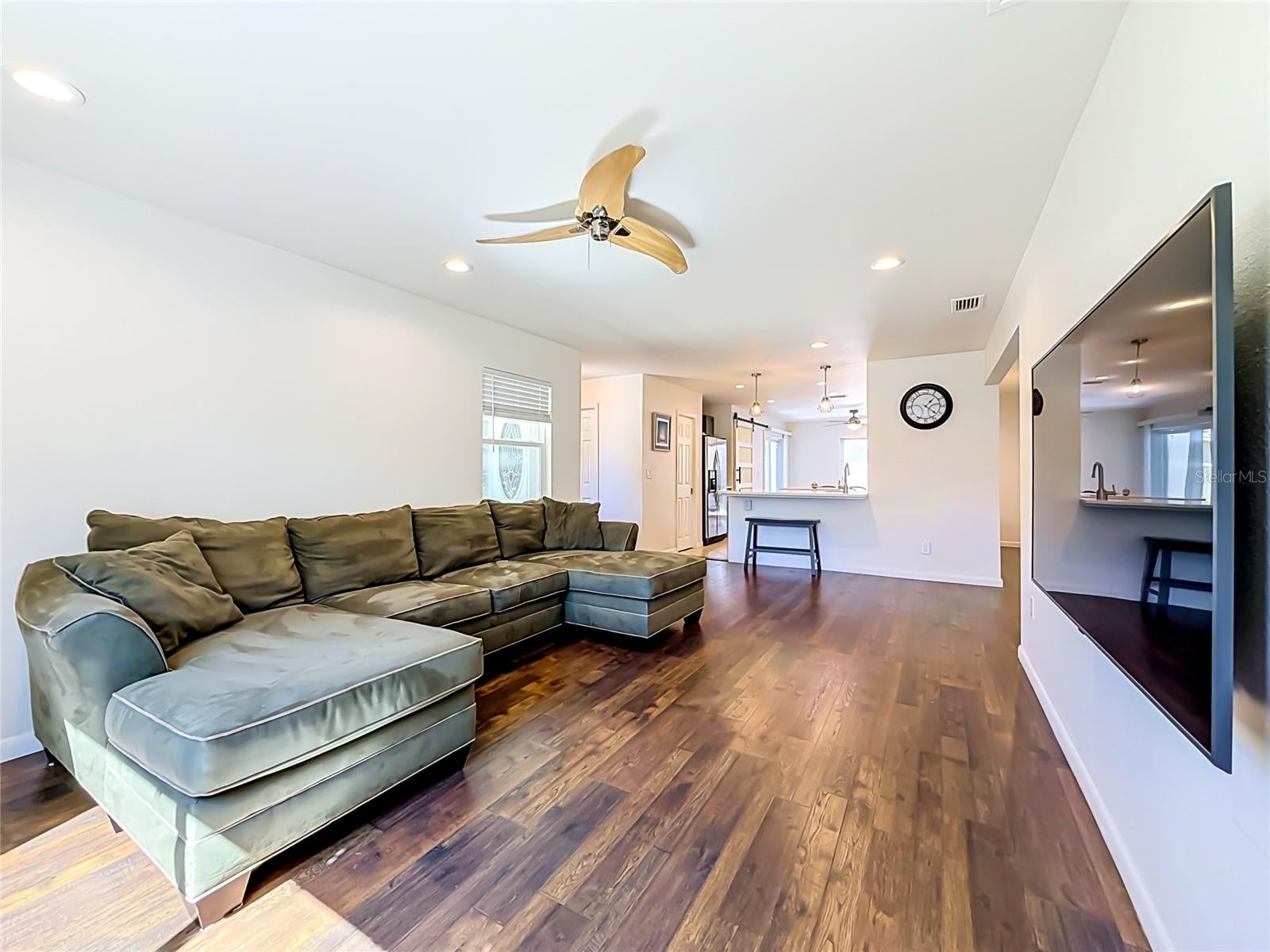 1852 SOURWOOD BOULEVARD