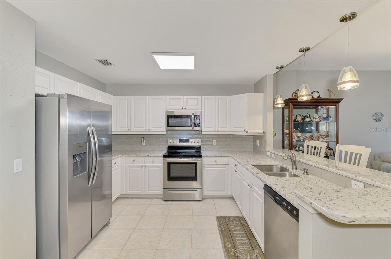 RIVERWOOD - Residential