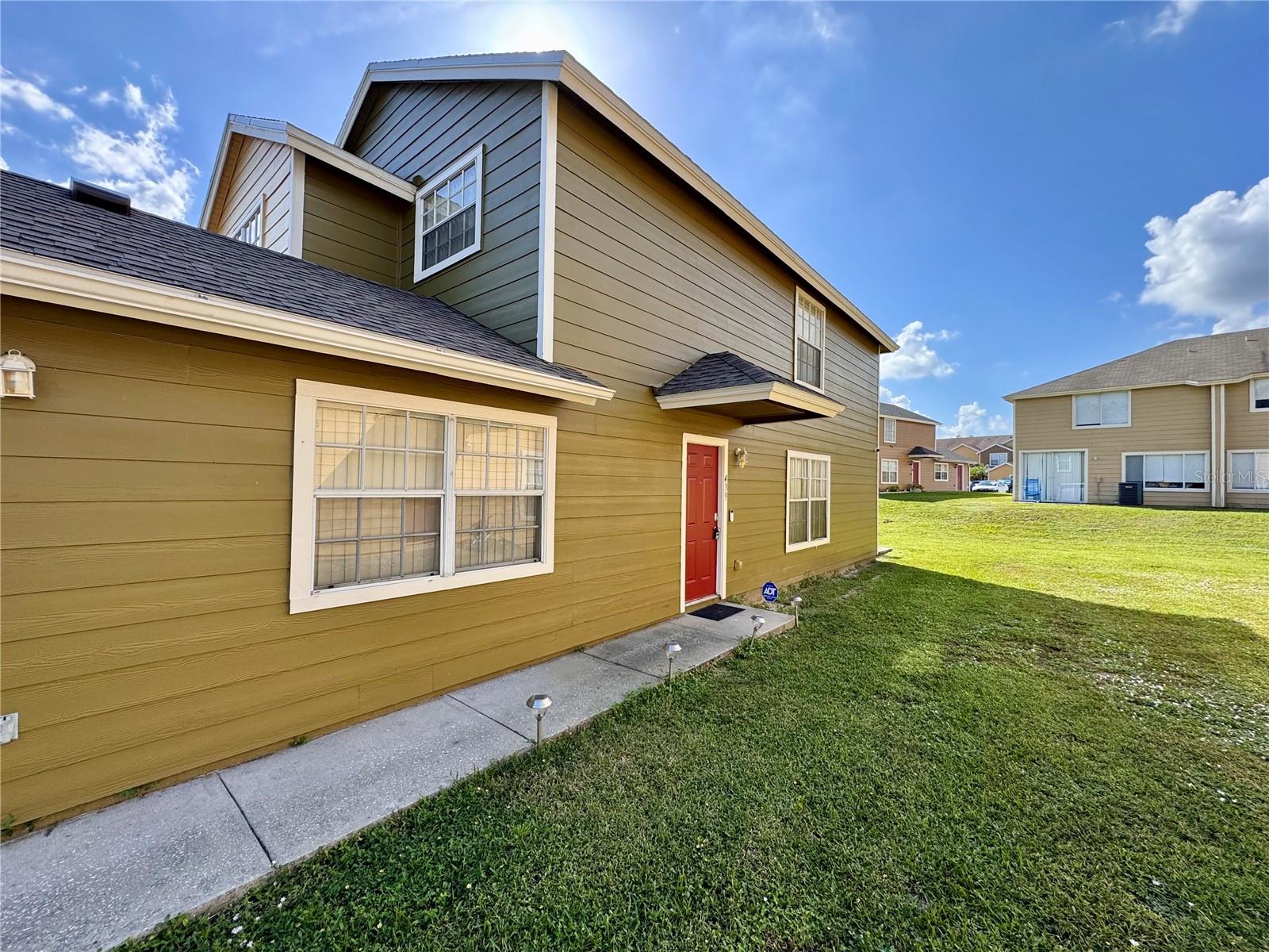 439 COCONUT PALM WAY