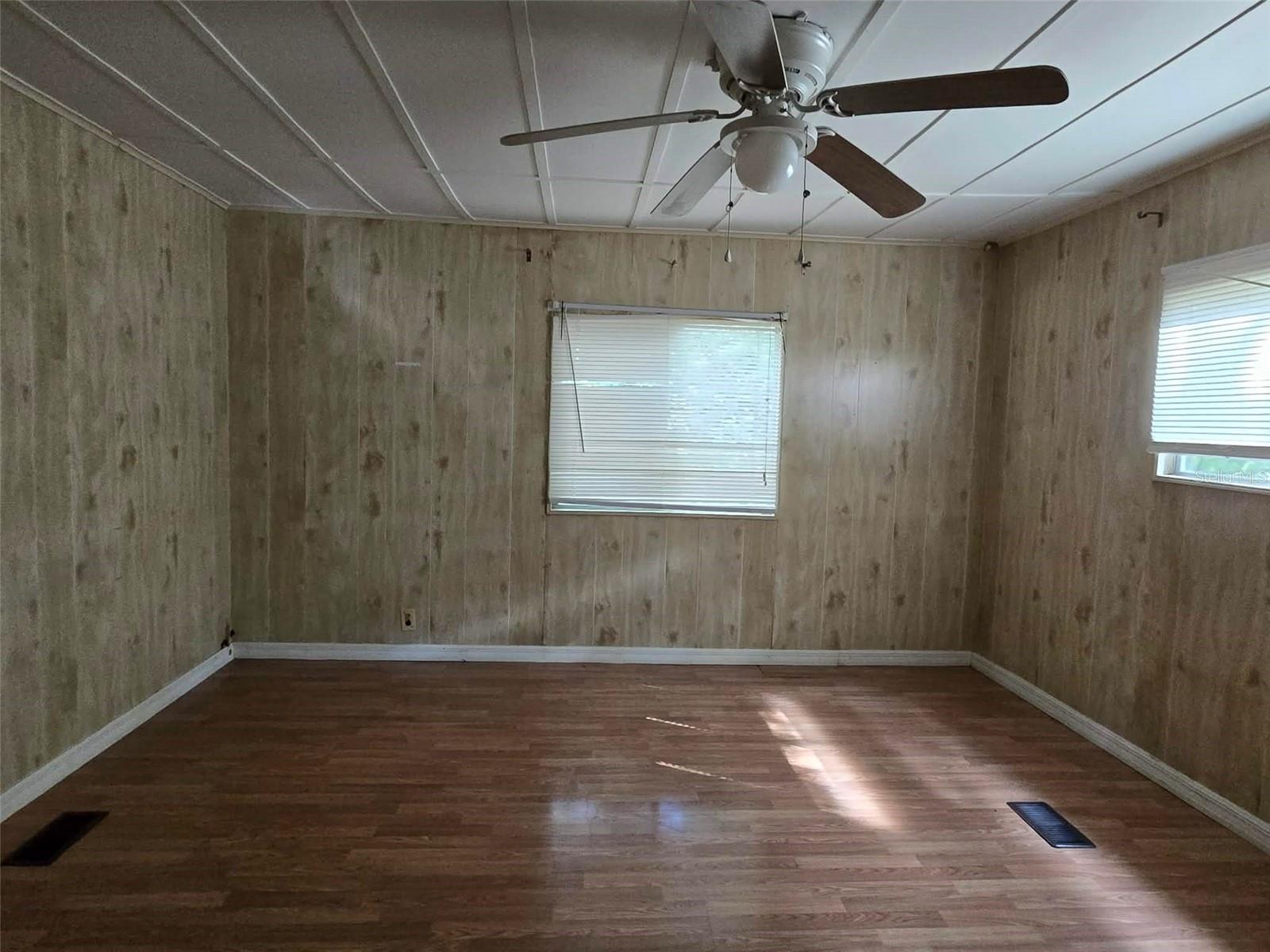 BAHIA OAKS - Residential